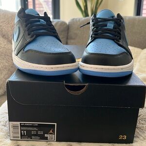 Jordan 1 low university blue and black size 11